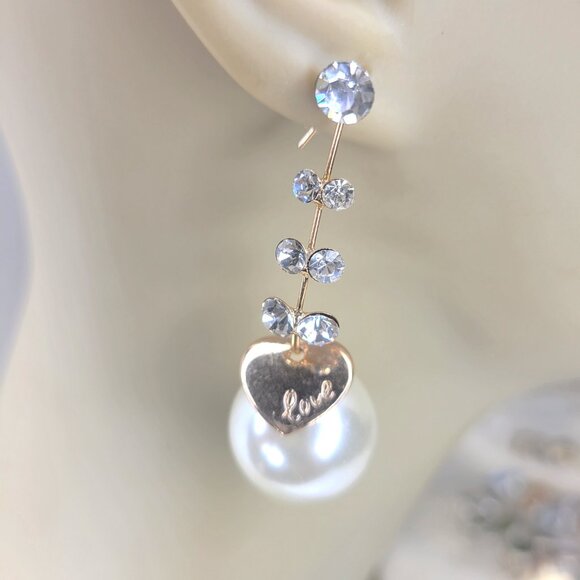 Pearl and Crystal Dangle Earrings - Picture 6 of 7